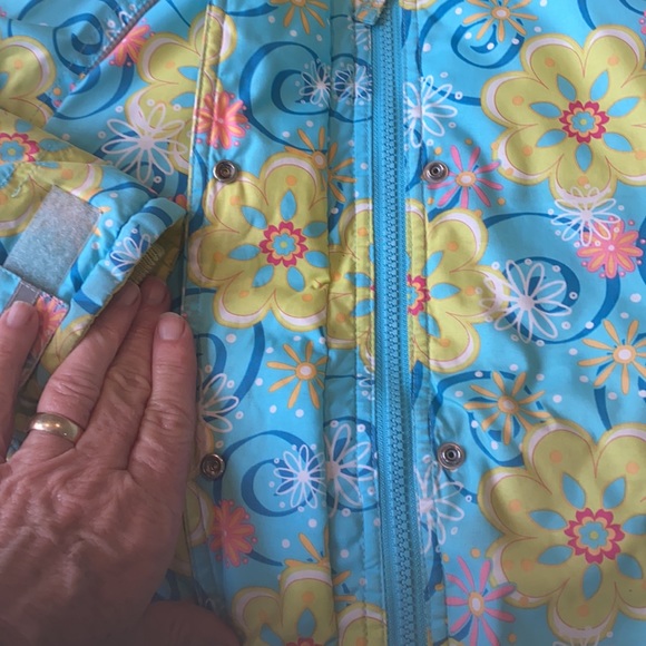 Hanna Andersson Floral Hooded quilted parka 120 - Picture 6 of 11